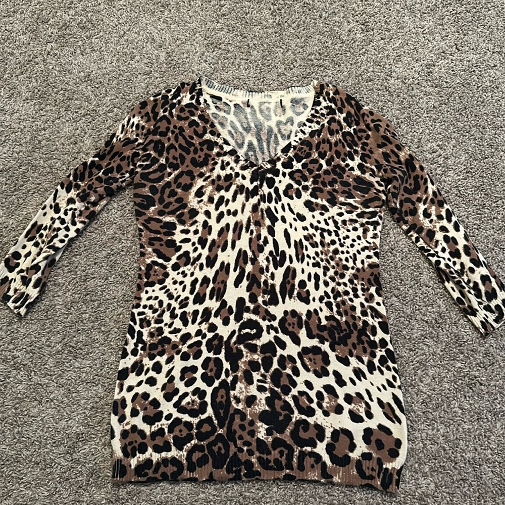 Animal print light weight sweater / Size M / T-53